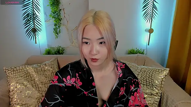 Aisi 18 online show from 09-17-25, 04:36