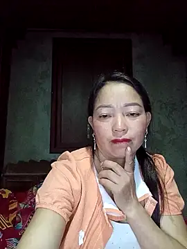 Snapshot of _Helala_ chatting on 09-08-25, 04:17  Helala  online show from 09-08-25, 04:17