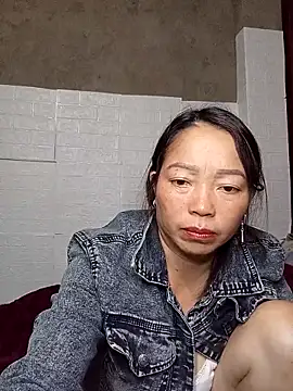Snapshot of _Helala_ chatting on 09-30-25, 10:20  Helala  online show from 09-30-25, 10:20