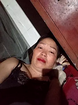 Snapshot of _Helala_ chatting on 10-16-25, 05:47  Helala  online show from 10-16-25, 05:47