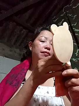 Snapshot of _Helala_ chatting on 10-24-25, 09:11  Helala  online show from 10-24-25, 09:11