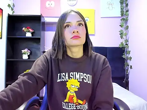 Snapshot of Tammy_Thompson_ chatting on 10-02-25, 02:13 Tammy Thompson  online show from 10-02-25, 02:13