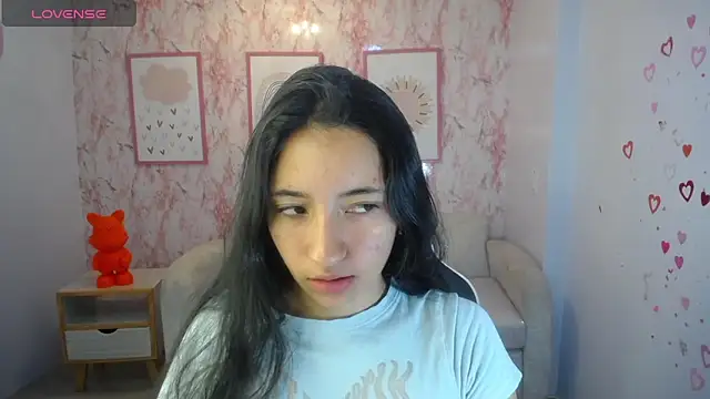Snapshot of Kylie_ch1 chatting on 09-13-25, 11:32 Kylie ch1 online show from 09-13-25, 11:32