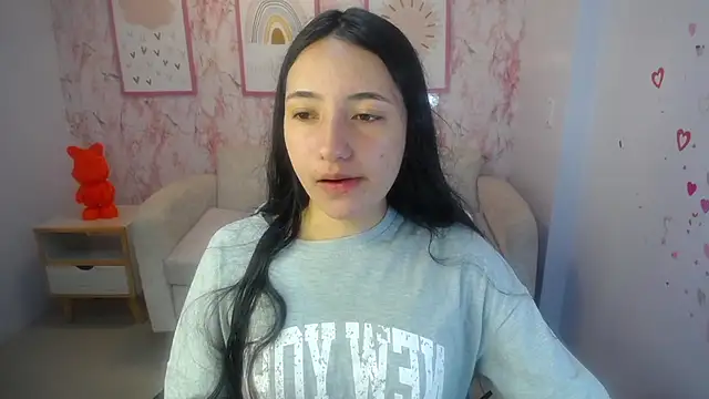 Snapshot of Kylie_ch1 chatting on 09-23-25, 10:51 Kylie ch1 online show from 09-23-25, 10:51