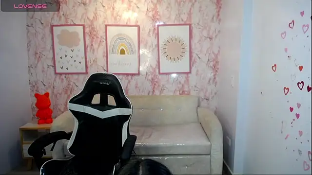 Kylie ch1 online show from 10-31-25, 11:00