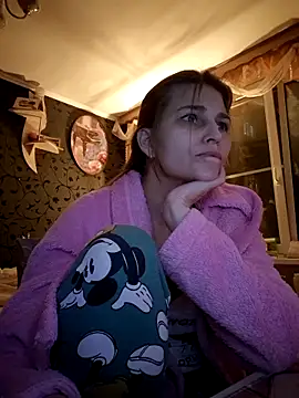 Kimberly Wolker online show from 10-15-25, 04:18