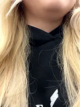 Sky Cutie online show from 11-02-25, 04:37