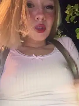 SweetBunnyGF online show from 11-08-25, 12:22