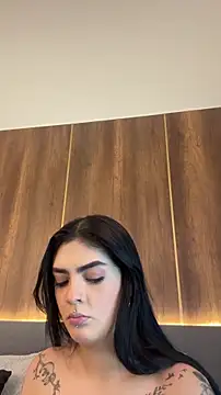 AliceRitter online show from 10-29-25, 06:20