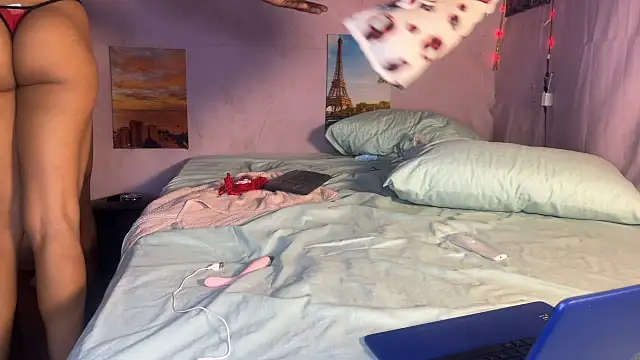 SpicyLolaX NightDrip online show from 10-25-25, 03:47