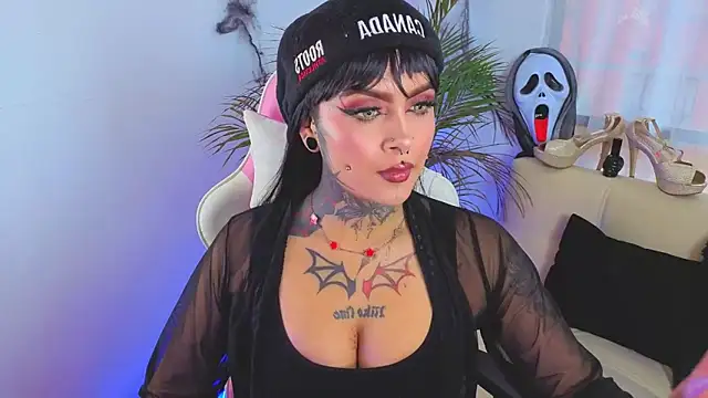 Adamsniki online show from 10-21-25, 09:37