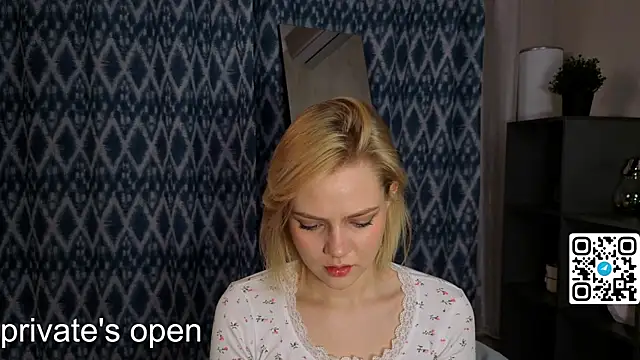 Snapshot of Brittney_Shaw chatting on 11-12-25, 02:06 Brittney Shaw online show from 11-12-25, 02:06