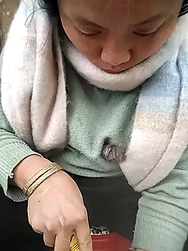 venu00 online show from 12-15-25, 06:06