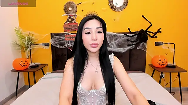 Jennifer Munoz online show from 10-29-25, 01:30