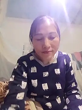 YAYAA-502 online show from 11-21-25, 12:04