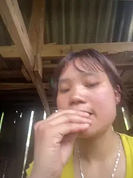 Ngoc-bbi online show from 04-15-26, 05:47