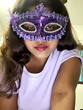 Snapshot of karina_0099 chatting on 11-10-25, 06:01 karina 0099 online show from 11-10-25, 06:01