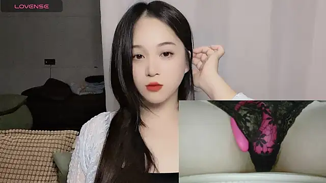 woaiqinqin online show from 10-03-25, 04:37