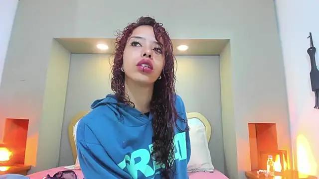 AteneaGreyy online show from 10-24-25, 12:01