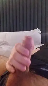 Snapshot of NewJoiner chatting on 09-20-25, 12:00 NewJoiner online show from 09-20-25, 12:00