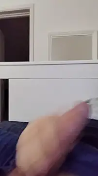 Snapshot of NewJoiner chatting on 11-06-25, 09:05 NewJoiner online show from 11-06-25, 09:05