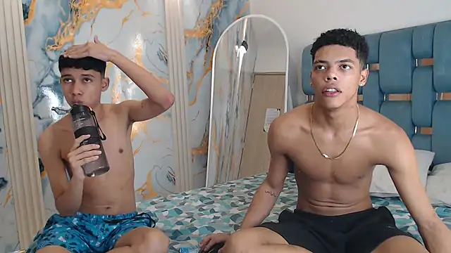 PRETTY FEM online show from 04-13-26, 01:44