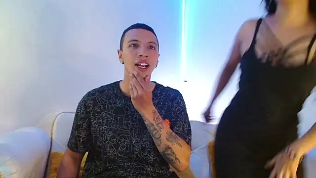 Snapshot of Luna_Noire1 chatting on 11-12-25, 11:47 Luna Noire1 online show from 11-12-25, 11:47