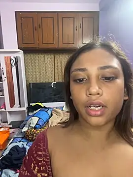 Snapshot of goodvibesonly44445 chatting on 10-29-25, 02:08 goodvibesonly44445 online show from 10-29-25, 02:08