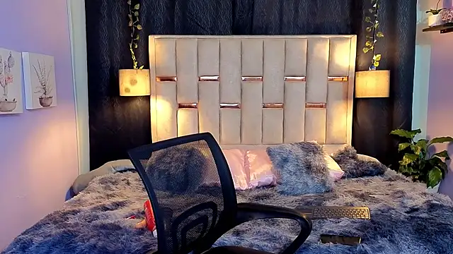 melody-rouss online show from 09-20-25, 03:51