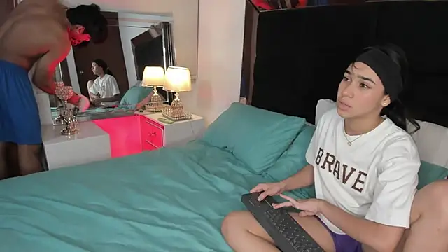 Kylie Patrick online show from 09-12-25, 01:06