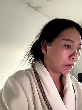 Snapshot of xiiuuff18 chatting on 11-22-25, 11:15 xiiuuff18 online show from 11-22-25, 11:15