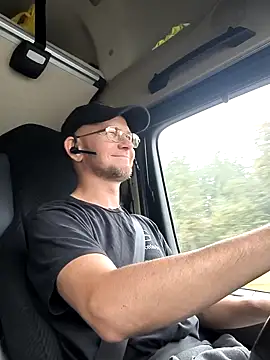 RoadDaddyXL online show from 10-15-25, 08:47