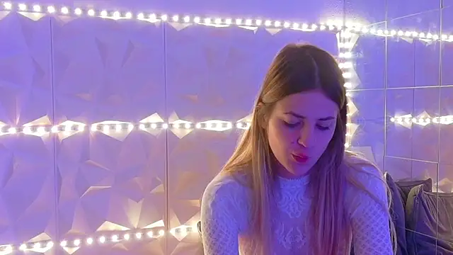 Aishha  online show from 12-16-25, 05:34