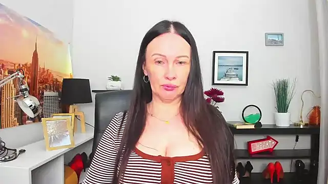 Velvet Jasmine online show from 09-26-25, 05:22