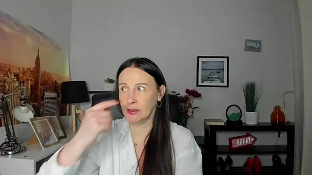 Velvet Jasmine online show from 10-01-25, 05:24