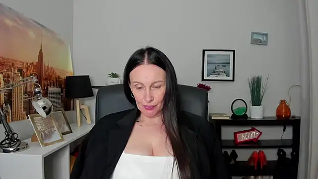 Velvet Jasmine online show from 10-03-25, 05:32