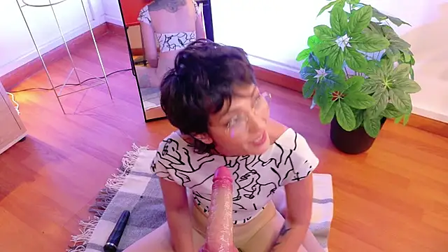 Zafiro Gem  online show from 09-30-25, 07:41