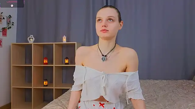 MandaReh online show from 12-19-25, 04:19