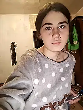Snapshot of ToryTayler chatting on 09-15-25, 04:18 ToryTayler online show from 09-15-25, 04:18