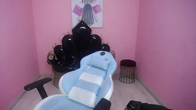 Isabella Mendez  online show from 10-26-25, 01:39