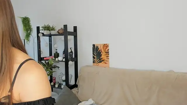 Snapshot of BlurryWish chatting on 10-05-25, 01:09 BlurryWish online show from 10-05-25, 01:09