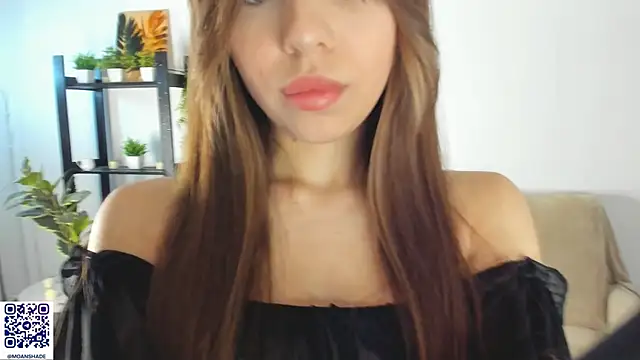 Snapshot of BlurryWish chatting on 11-11-25, 08:25 BlurryWish online show from 11-11-25, 08:25