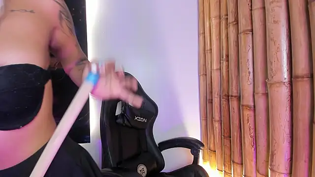 charlotte mitchell  online show from 02-16-26, 06:59