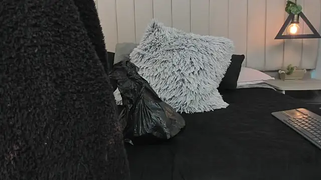 CandyGomez online show from 09-28-25, 04:51