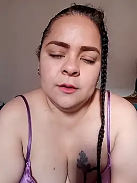 Snapshot of Miss_Adriana01 chatting on 02-06-26, 05:16 Miss Adriana01 online show from 02-06-26, 05:16