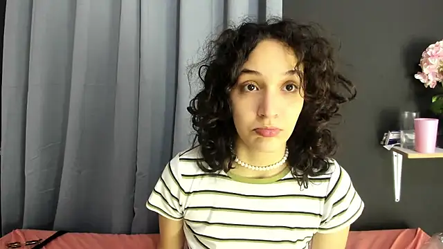 TeensNews18 online show from 10-31-25, 12:28