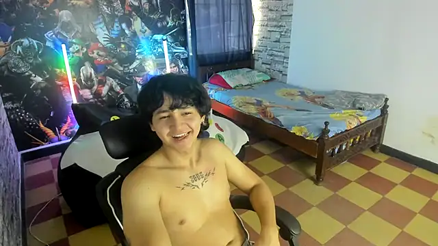 Snapshot of Dan_cristancho chatting on 10-17-25, 01:14 Dan cristancho online show from 10-17-25, 01:14