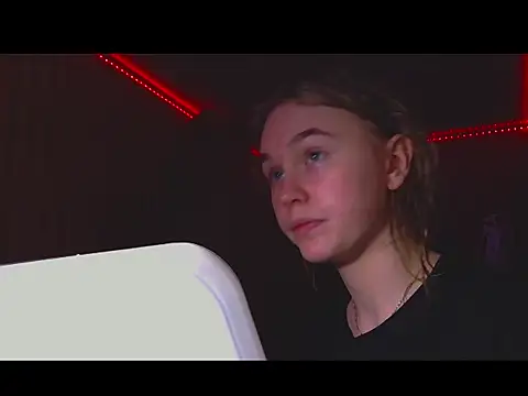 bellameow88 online show from 12-18-25, 11:38