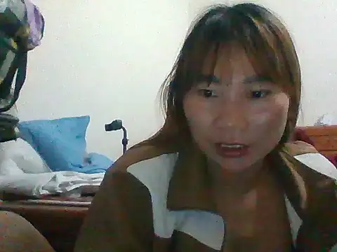 Snapshot of Mainay0033 chatting on 09-28-25, 11:59 Mainay0033 online show from 09-28-25, 11:59