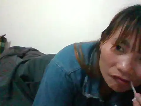 Snapshot of Mainay0033 chatting on 10-01-25, 04:35 Mainay0033 online show from 10-01-25, 04:35